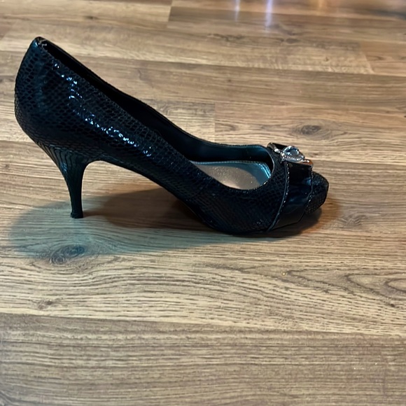 White House Black Market Carrieann Size 8 - Picture 7 of 12